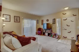 Photo #6: 2241308 Listing 