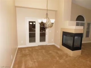 Photo #4: 2241309 Listing