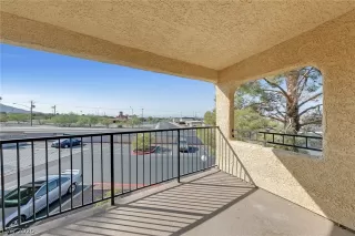 Photo #2: 2241327 Listing