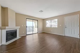 Photo #4: 2241327 Listing