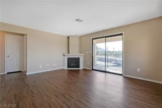 Photo #5: 2241327 Listing