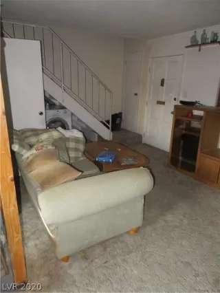 Photo #5: 2241341 Listing