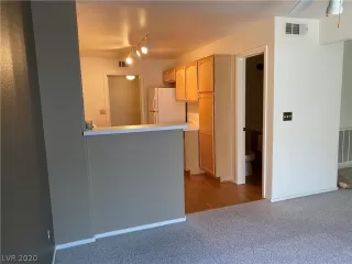 Photo #4: 2241354 Listing 