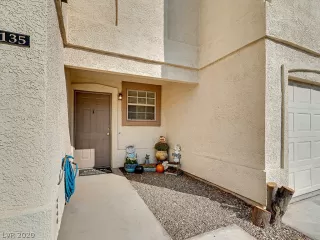 Photo #1: 2241360 Listing