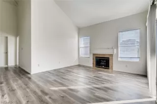 Photo #5: 2241376 Listing 