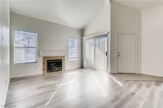 Photo #6: 2241376 Listing 