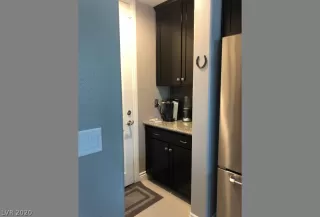 Photo #5: 2241380 Listing 