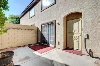 Photo #1: 2241411 Listing 