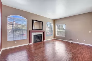 Photo #4: 2241411 Listing 