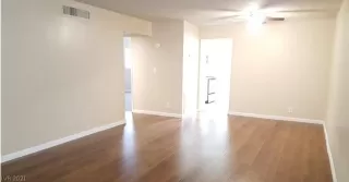 Photo #1: 2241417 Listing