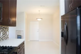 Photo #5: 2241423 Listing 