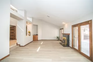 Photo #6: 2241514 Listing 