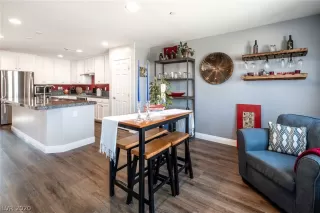 Photo #3: 2241538 Listing