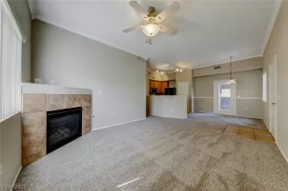 Photo #4: 2241602 Listing