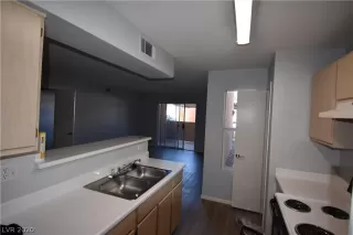 Photo #6: 2241682 Listing 