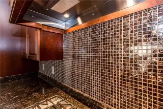 Photo #3: 2241717 Listing