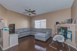 Photo #2: 2241739 Listing