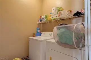 Photo #4: 2241739 Listing