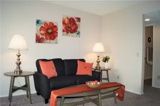 Photo #1: 2241742 Listing