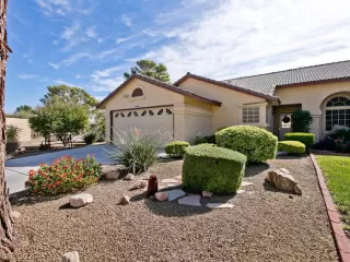 Photo #1: 2241745 Listing