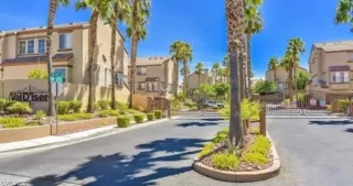 Photo #1: 2241762 Listing