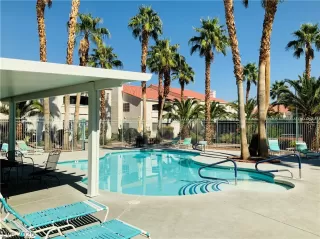 Photo #2: 2241771 Listing