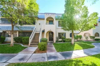 Photo #1: 2241780 Listing