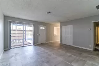 Photo #1: 2241783 Listing