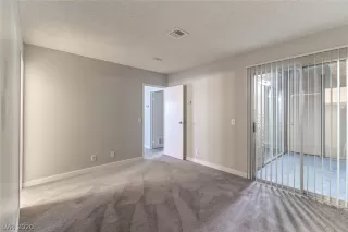 Photo #5: 2241783 Listing