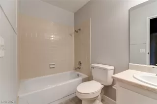 Photo #6: 2241783 Listing