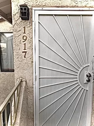 Photo #5: 2241799 Listing