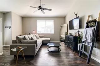 Photo #1: 2241801 Listing 