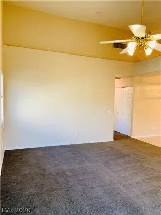 Photo #3: 2241809 Listing