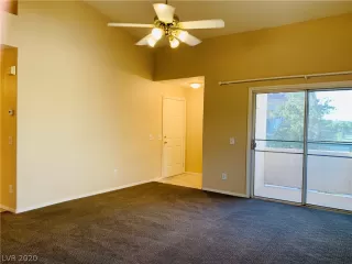 Photo #5: 2241809 Listing