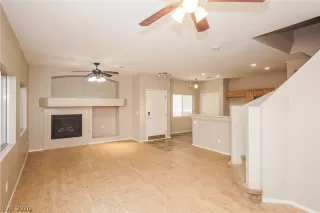 Photo #4: 2241871 Listing