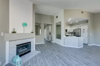 Photo #1: 2241878 Listing