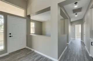 Photo #6: 2241878 Listing