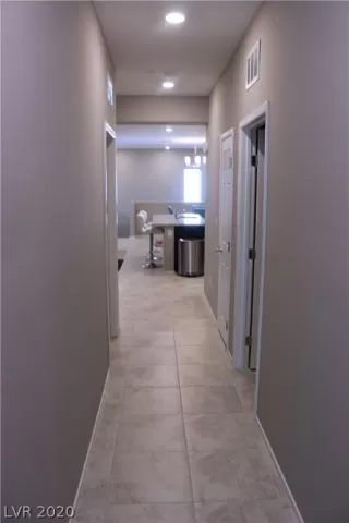 Photo #6: 2241922 Listing