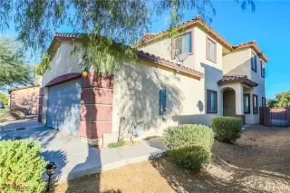 Photo #2: 2241924 Listing