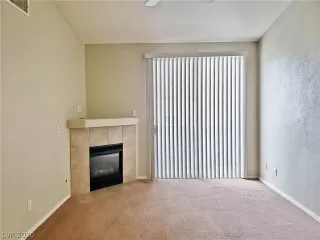 Photo #4: 2241955 Listing 