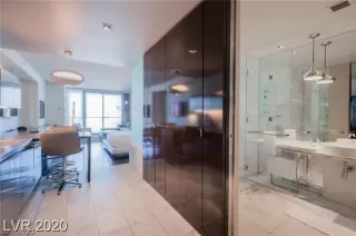 Photo #1: 2241982 Listing 