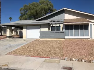 Photo #1: 2242040 Listing 