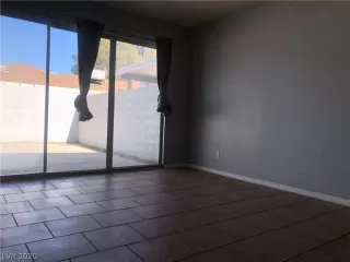 Photo #4: 2242040 Listing 