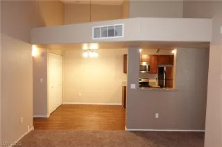 Photo #6: 2242059 Listing 