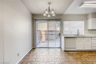 Photo #1: 2242128 Listing 