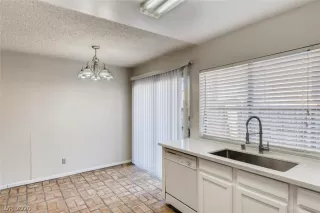 Photo #2: 2242128 Listing 