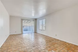 Photo #5: 2242128 Listing 