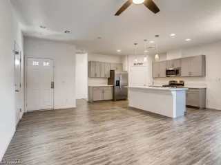 Photo #2: 2242150 Listing 