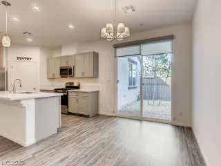 Photo #6: 2242150 Listing 