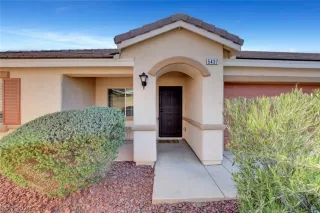 Photo #3: 2242157 Listing